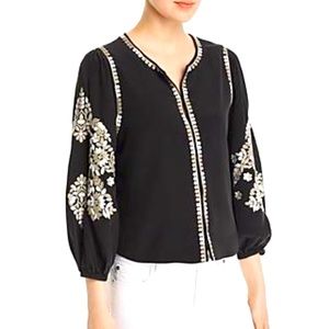 Beautiful long sleeved top